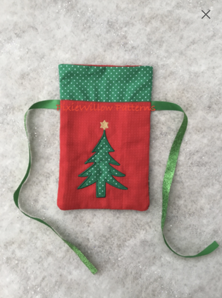 ITH Christmas Tree Gift Bag. In the hoop projects. Lined treat bag 5×7